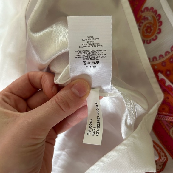 Express Off the Shoulder Paisley Print Dress - Picture 7 of 11